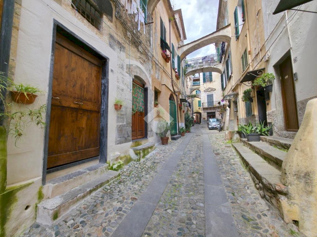 Four-room apartment Via S. Dalmazzo, Taggia - photo 3