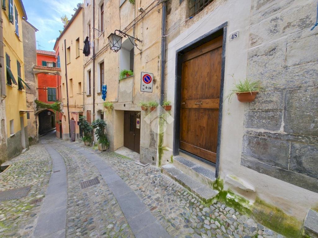 Four-room apartment Via S. Dalmazzo, Taggia - photo 2