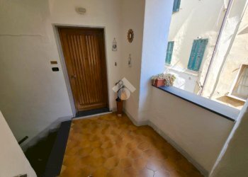 Four-room apartment Via S. Dalmazzo, Taggia - photo 4