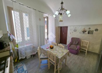 Four-room apartment Via S. Dalmazzo, Taggia - photo 6