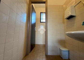 Attività Commerciale Via Varallino, Galliate - foto 21