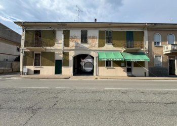 Attività Commerciale Via Varallino, Galliate - foto 28