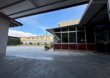 Attività Commerciale Via Varallino, Galliate - foto 27