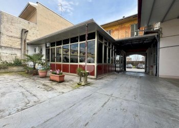 Attività Commerciale Via Varallino, Galliate - foto 28