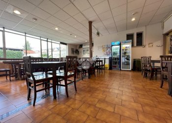 Attività Commerciale Via Varallino, Galliate - foto 30