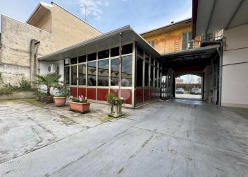 Attività Commerciale Via Varallino, Galliate - foto 33