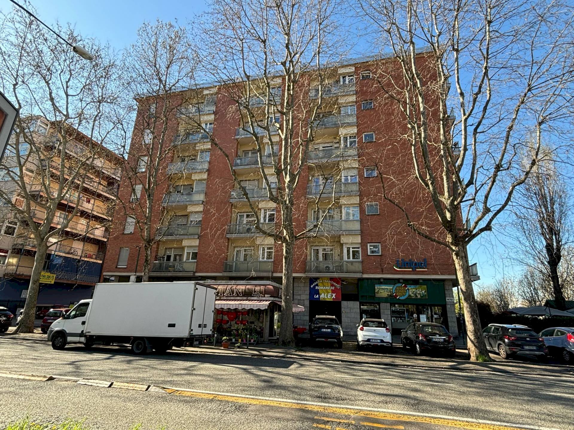 Three-room apartment Corso Traiano, Torino (neighborhood Mirafiori Sud) - photo 2