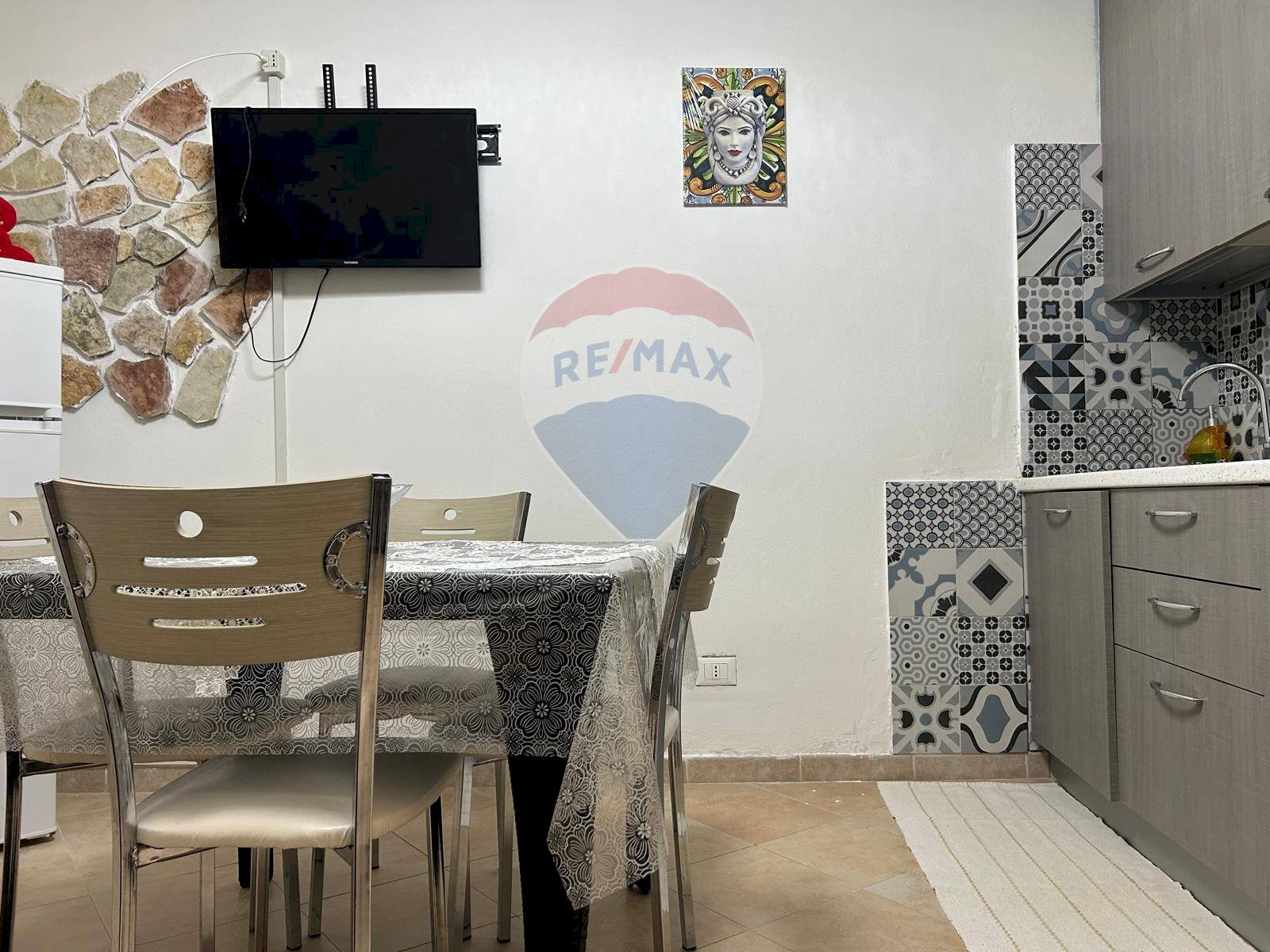 Two-room apartment Trapani - photo 3