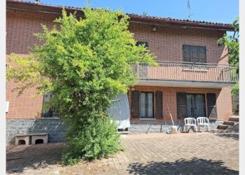 Semi-detached house Costigliole d'Asti - photo 1