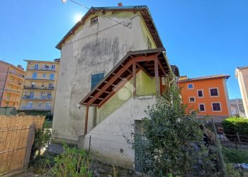 Apartment Via Giacinto Macciò, Busalla - photo 4