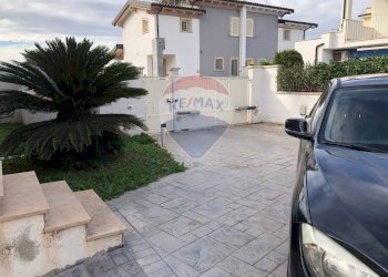 Semi-detached Villa Pomezia - photo 3
