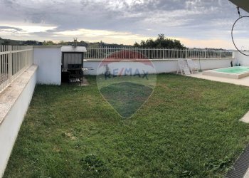 Semi-detached Villa Pomezia - photo 5