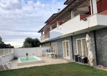 Semi-detached Villa Pomezia - photo 6