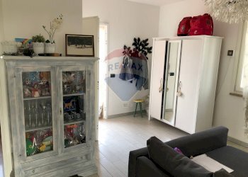 Semi-detached Villa Pomezia - photo 15