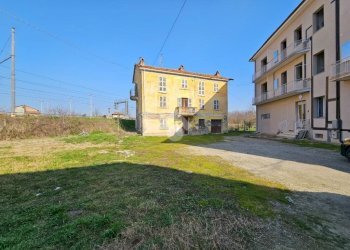 Casa indipendente Via Vittorio Veneto, Nizza Monferrato - foto 1