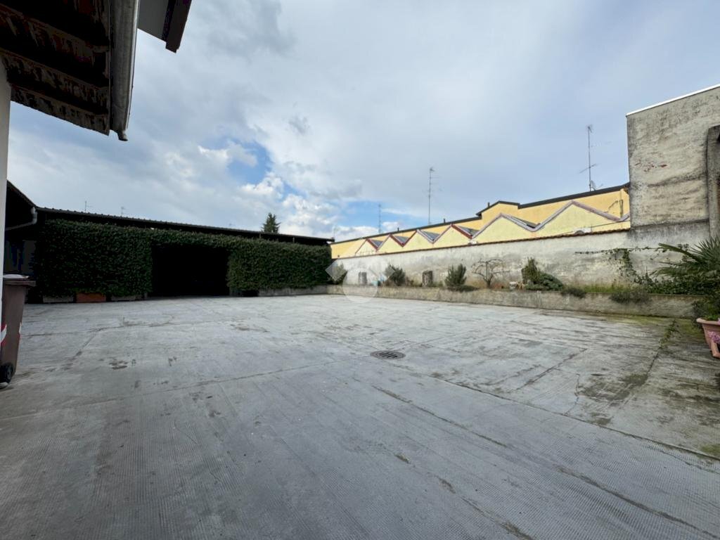 Rustic Via Varallino, Galliate - photo 2