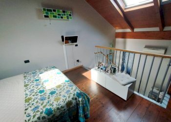 Camera da letto - Bilocale corso Europa, 176, Rho - foto 22