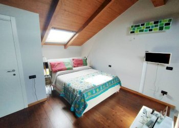 Camera da letto - Bilocale corso Europa, 176, Rho - foto 23