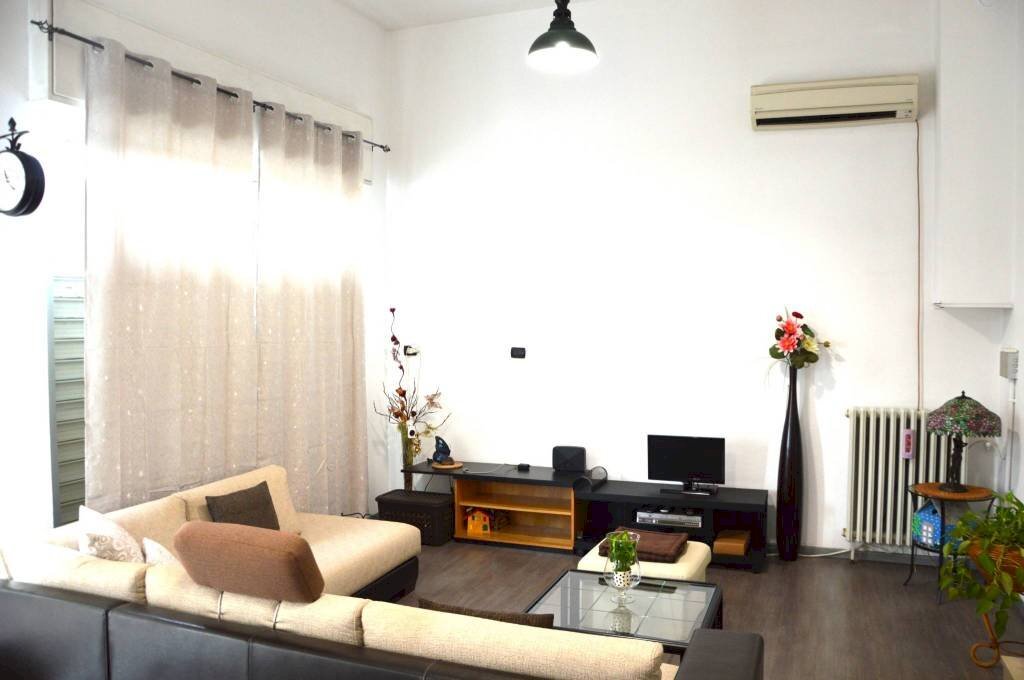 Salone - Casa indipendente via Goffredo Mameli, 8, Lainate - foto 1