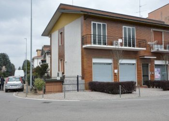 Facciata - Casa indipendente via Goffredo Mameli, 8, Lainate - foto 7