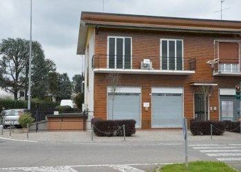 Facciata - Casa indipendente via Goffredo Mameli, 8, Lainate - foto 2