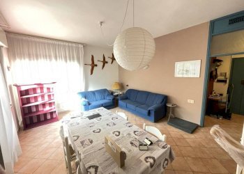 Salone - Quadrilocale viale delle Palme, Ravenna (zona Porto Corsini) - foto 9