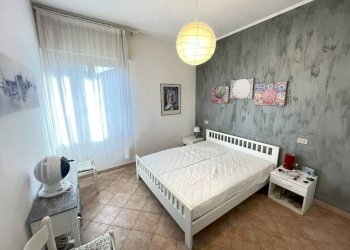 Camera da letto - Quadrilocale viale delle Palme, Ravenna (zona Porto Corsini) - foto 14