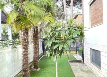 Giardino - Quadrilocale viale delle Palme, Ravenna (zona Porto Corsini) - foto 35