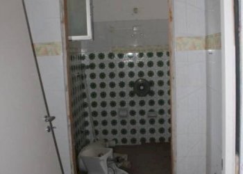 Bagno - Negozio via Ugo Foscolo, 8, Rocca Imperiale - foto 14