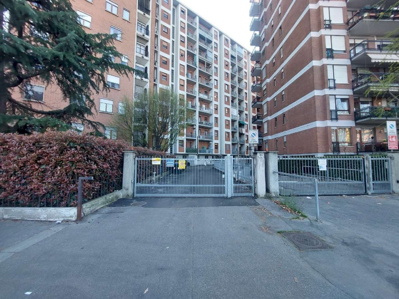 909ea6a6-ae83-4fdc-ac24-6995e8841908 - Box corso Monte Cucco, 160/A, Torino - foto 1