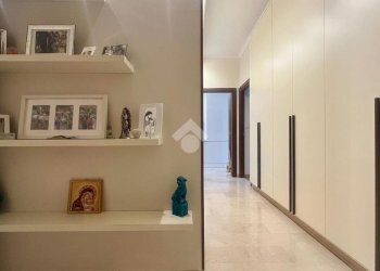 Three-room apartment Via Alessandro Gambalunga, Rimini - photo 1