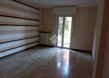 Trilocale Via Antonio Gramsci, Rozzano - foto 1