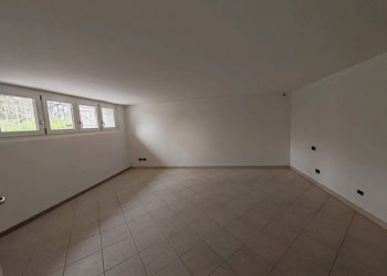 Portion of a house Castel San Pietro Terme - photo 8