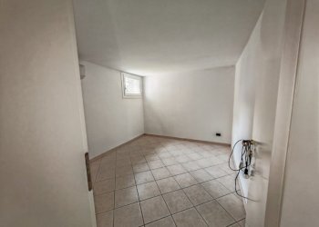 Portion of a house Castel San Pietro Terme - photo 9