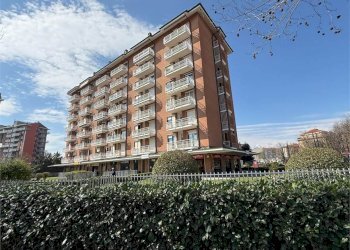 Quadrilocale via Torino 10, Orbassano (TO), Orbassano - foto 1