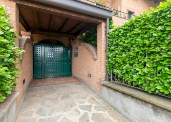 Apartment via Giuseppe Giacosa 11, Orbassano - photo 2
