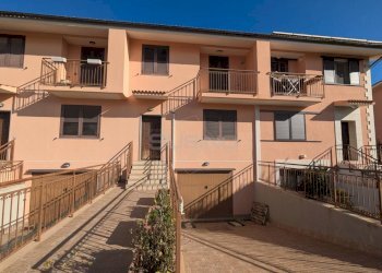 Villa a Schiera VIALE RAGUSA, Solarino - foto 1