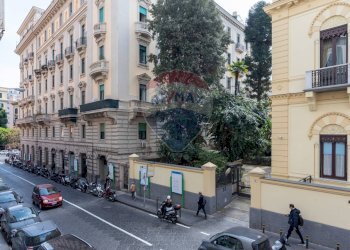 Trilocale Via Crispi, Napoli (zona Chiaia) - foto 1