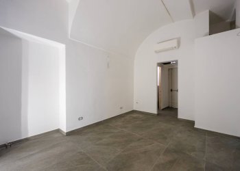 Shop Via Milano, Torino (neighborhood Centro) - photo 14