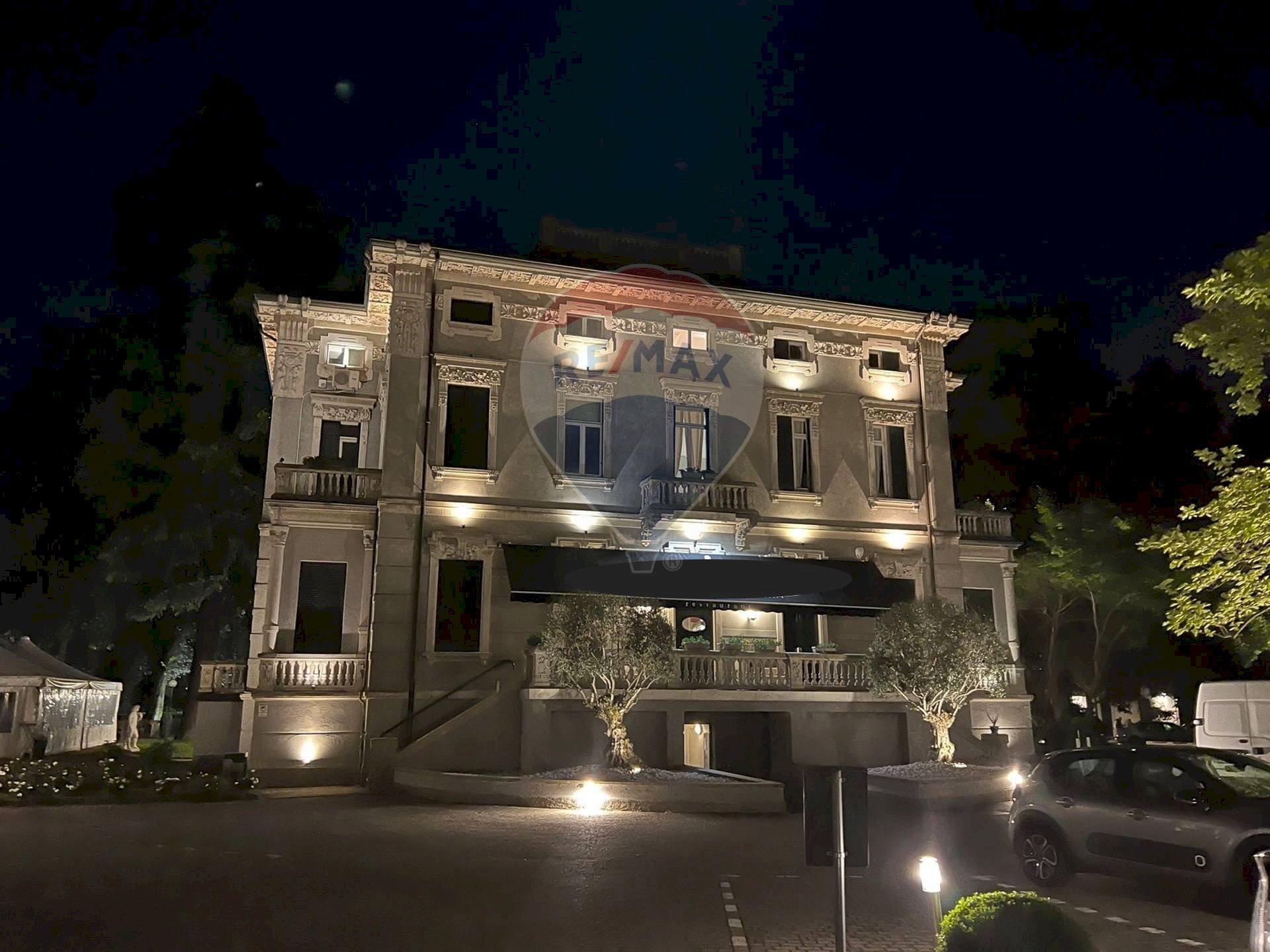 Commercial Premises Via Roma, Gallarate - photo 1