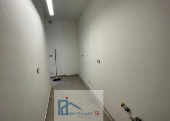 Three-room apartment Via Arcivescovo Francesco Pacca, Benevento - photo 8