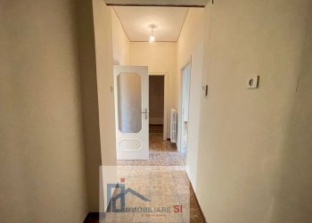 Three-room apartment Viale Antonio Mellusi, Benevento - photo 3