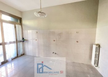 Three-room apartment Viale Antonio Mellusi, Benevento - photo 6