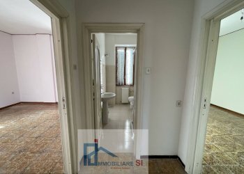 Three-room apartment Viale Antonio Mellusi, Benevento - photo 14