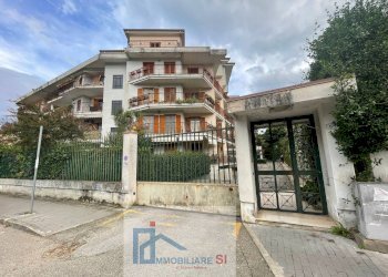 Box Via Raffaele Delcogliano, Benevento - foto 11