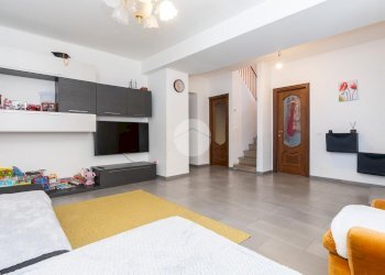 Casa semi indipendente Via Gamberi, San Francesco al Campo - foto 11