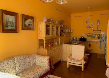 Salone - Appartamento Frazione Caldirola, Fabbrica Curone - foto 2