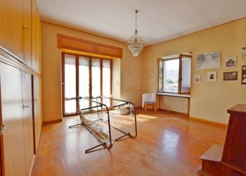 Camera da letto - Appartamento via Generale Dho, 21, Roccaforte Mondovì - foto 6