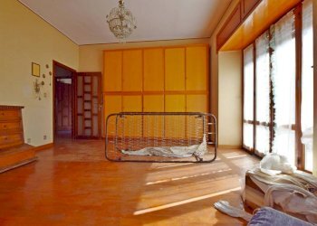 Camera da letto - Appartamento via Generale Dho, 21, Roccaforte Mondovì - foto 11