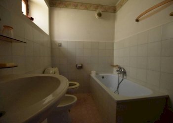 Bagno - Appartamento via Generale Dho, 21, Roccaforte Mondovì - foto 20